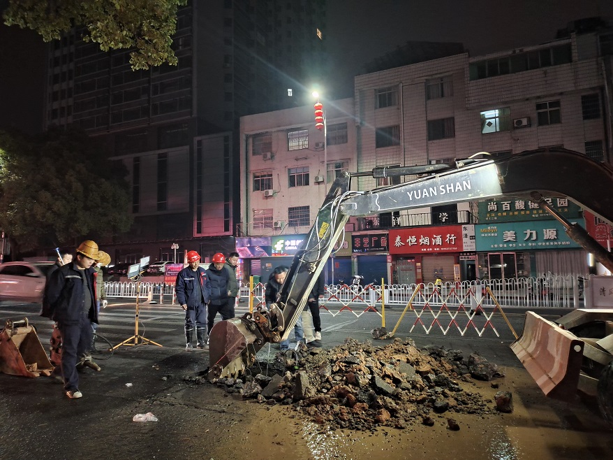 懷化供水2023020201搶修.jpg