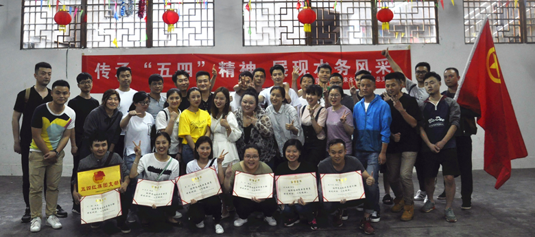 1530754694659031.png 12125.png